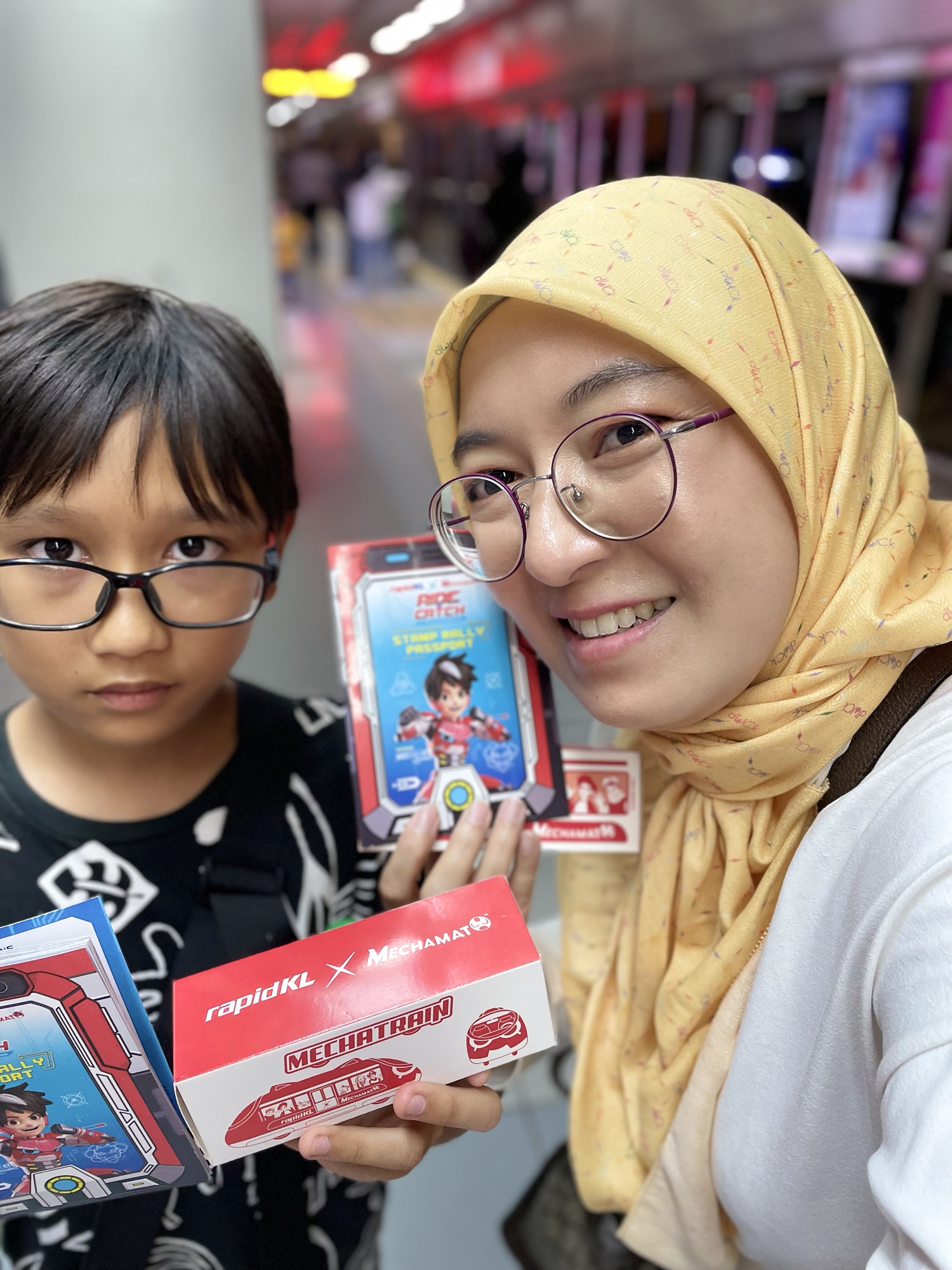 Hopping on and off RapidKL with RapidKL x Mechamato on Chinese New Year – because why walk when you can ride?